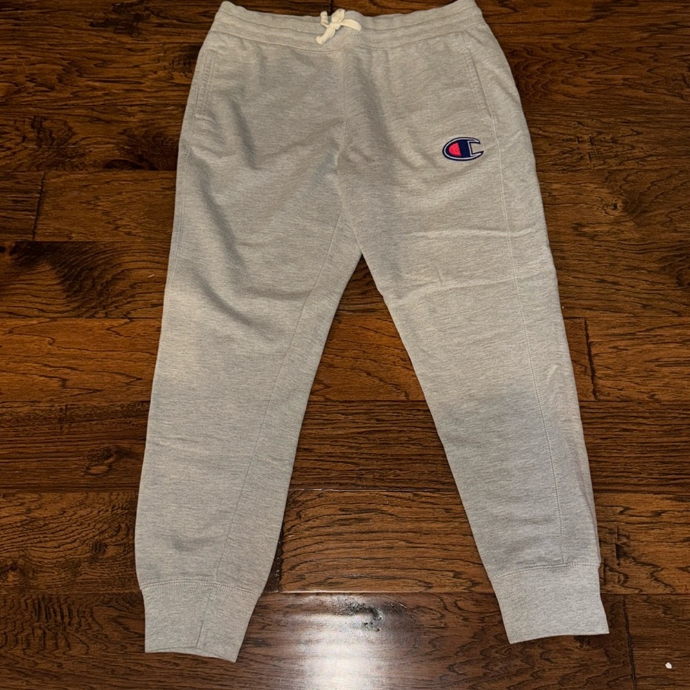 Men’s Large Champion Joggers.